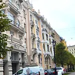 Alunana Lux & Jakuzzi In The Art Nouveau Area - 1870's, Renovated 2025 - Self Check-in Riga