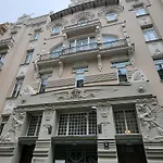 Dzīvoklis Alunana Lux & Jakuzzi In The Art Nouveau Area - 1870's, Renovated 2025 - Self Check-in