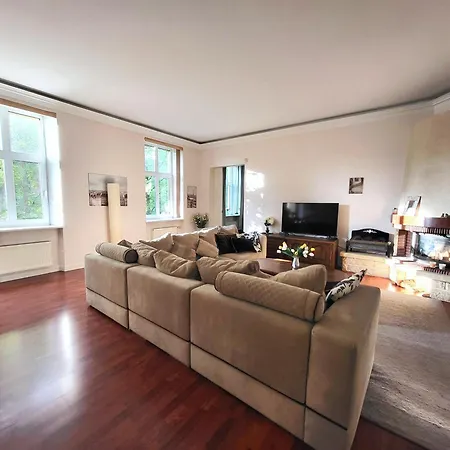 Alunana LUX&Jaсuzzi - Quiet Center - Art Nouveau District - 700m to Old Town Apartment *