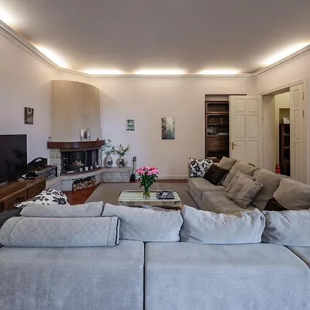 Alunana Lux & Jakuzzi In Art Nouveau Area - 1870's, Renovated 2025 - Self Check-in, 74 M2