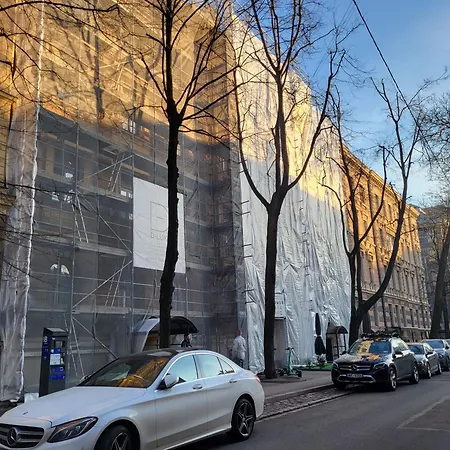 Alunana Lux Jakuzzi Apart, Facade Is Under Renovation, In Art Nouveau Area, Self Check-in Apartment Riga