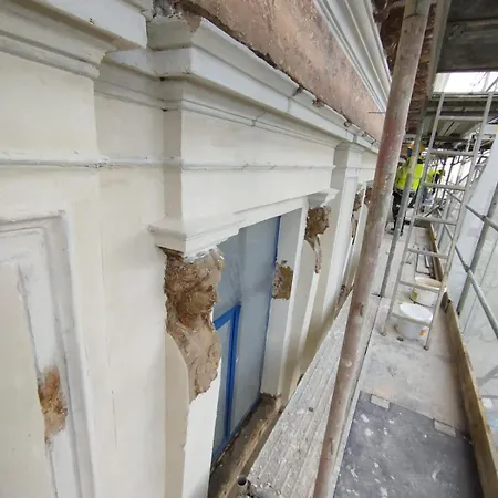 Alunana Lux Jakuzzi Apart, Facade Is Under Renovation, In Art Nouveau Area, Self Check-in Apartment *