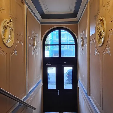 Alunana LUX&Jaсuzzi - Quiet Center - Art Nouveau District - 700m to Old Town Apartment
