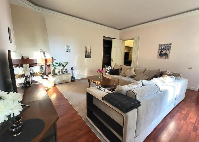 Alunana Lux & Jakuzzi In Art Nouveau Area - 1870's, Renovated 2025 - Self Check-in, 74 M2 Riga