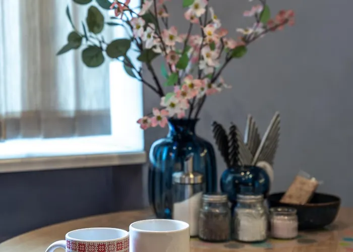 Dzīvoklis Alunana Lux & Jakuzzi In Art Nouveau Area - 1870's, Renovated 2025 - Self Check-in, 74 M2