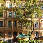 Alunana Lux & Jakuzzi In The Art Nouveau Area - 1870'S, Renovated 2025 - Self Check-In Riga