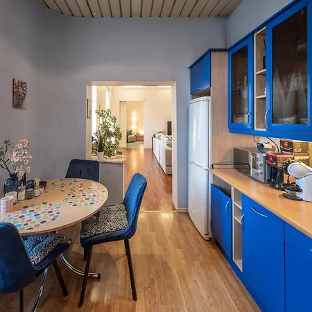 Alunana Lux Jakuzzi Apart, Self Check-In, 74M2, Riga Art Nouveau Area